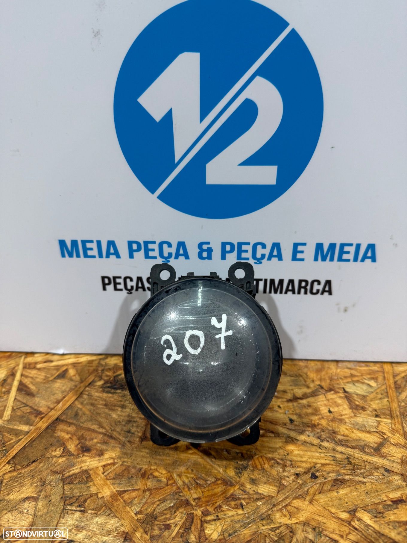 Farol nevoeiro Peugeot 207 - 1