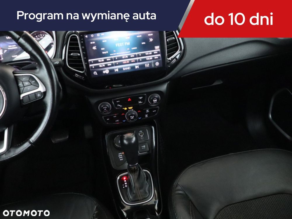 Jeep Compass - 10