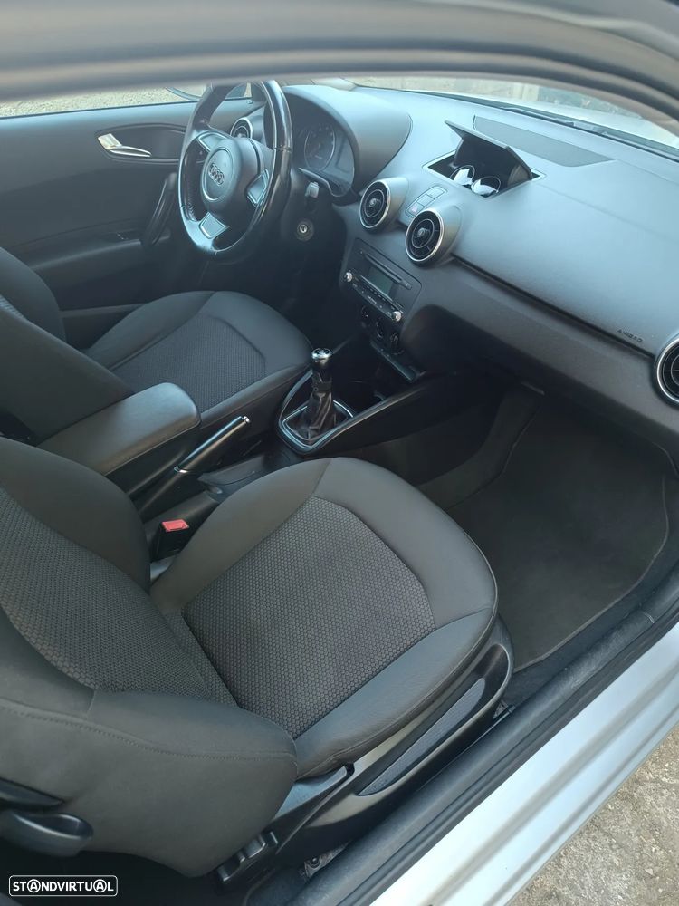 Audi A1 1.0 TFSI S-line - 11