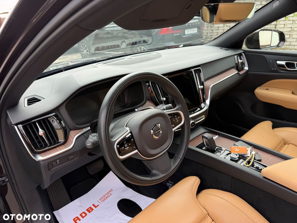 Volvo V60 Cross Country B5 B AWD Geartronic - 16