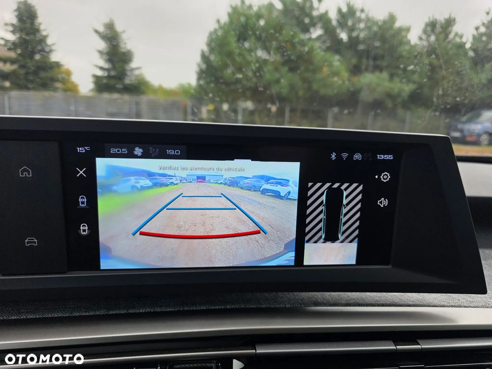 Peugeot E-5008 210 Allure - 29