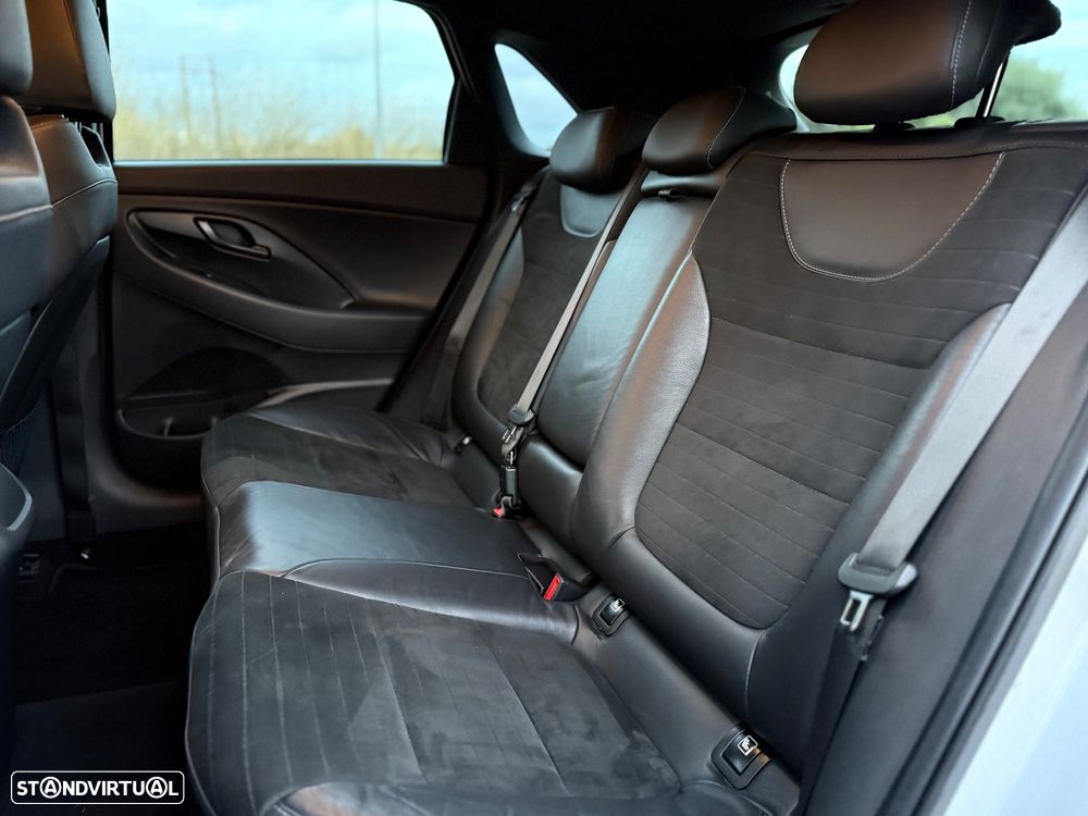 Hyundai i30 N 2.0 T-GDi Performance Pack - 16