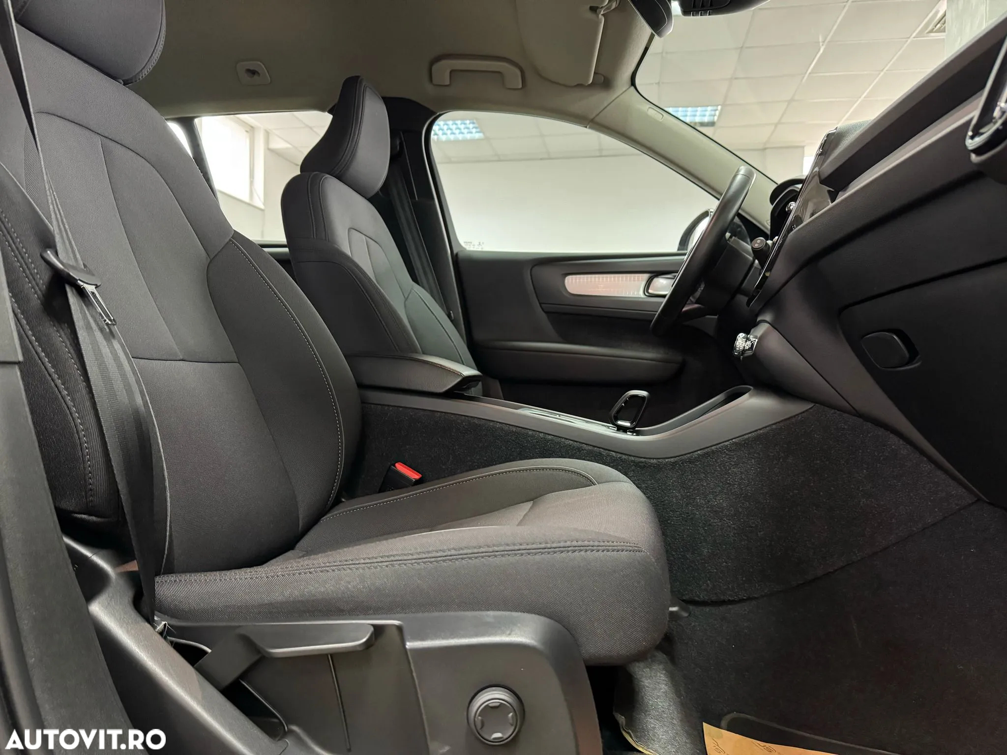 Volvo XC 40 T4 Recharge DKG Ultimate Dark - 5