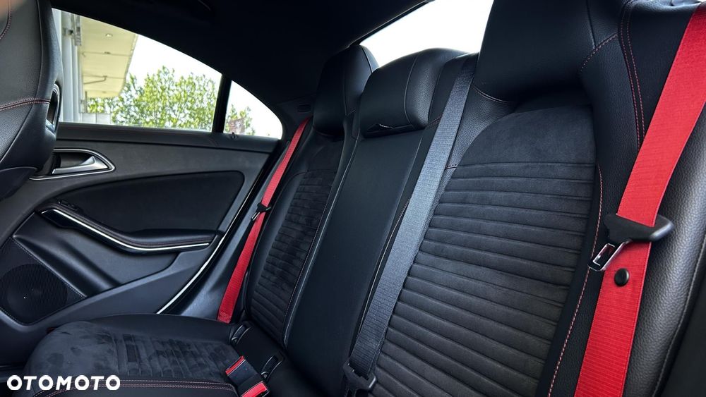 Mercedes-Benz CLA - 26