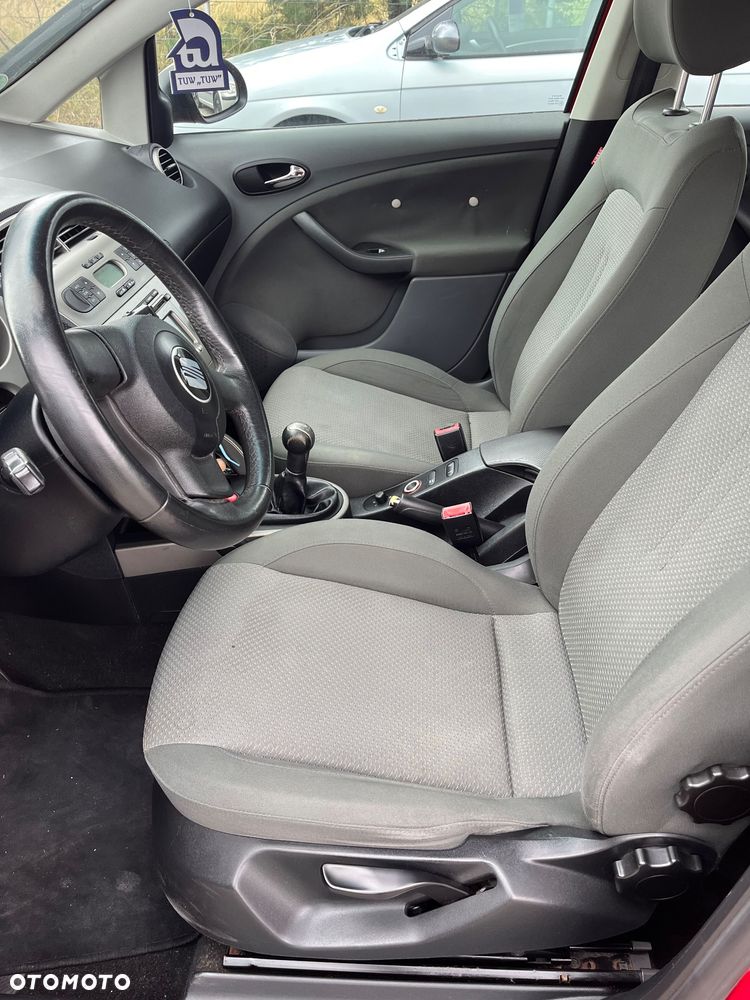 Volkswagen Golf - 6