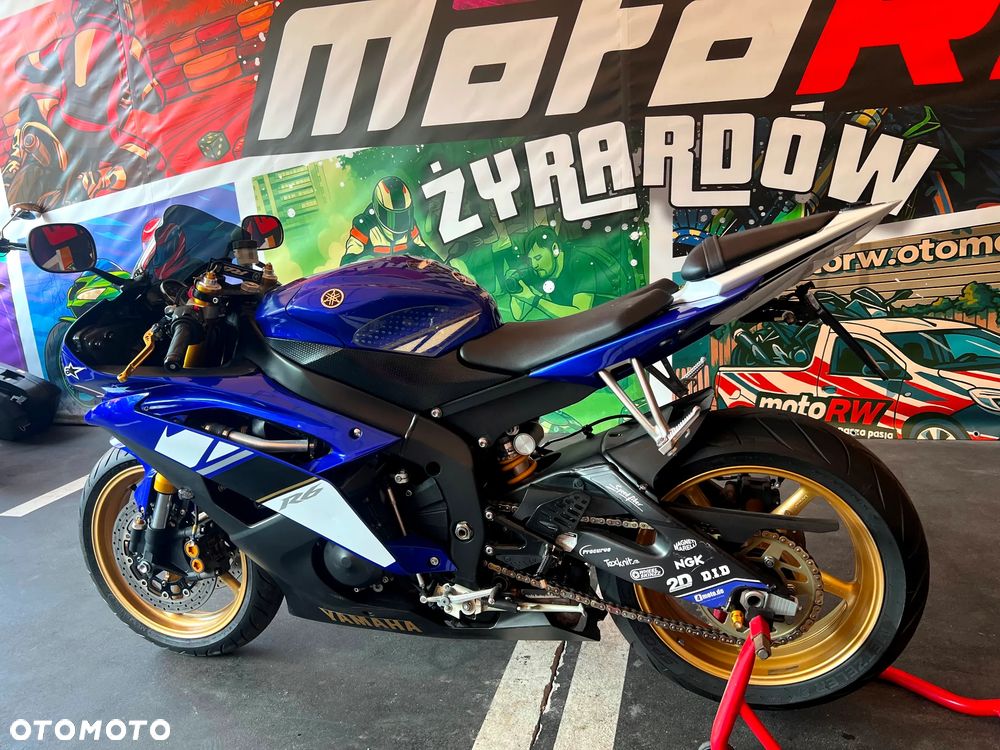 Yamaha R6 - 12