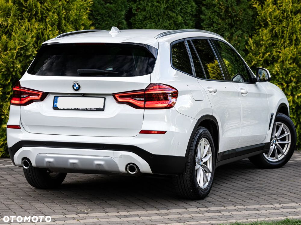 BMW X3 xDrive30i Luxury Line sport - 8
