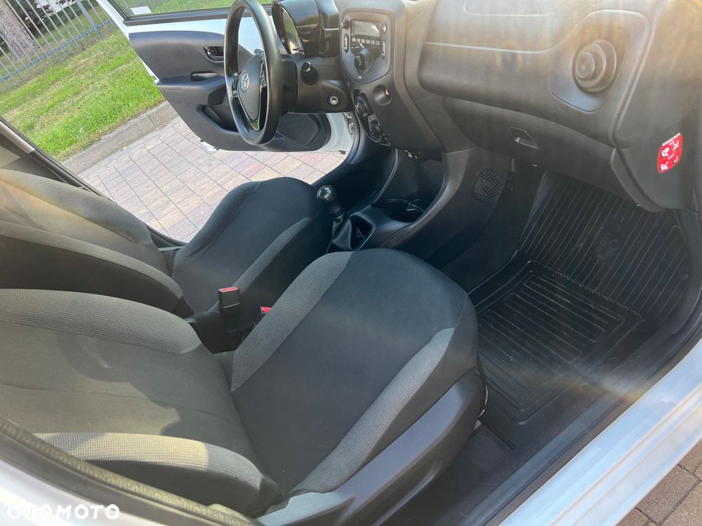 Toyota Yaris 1.0 Active - 23