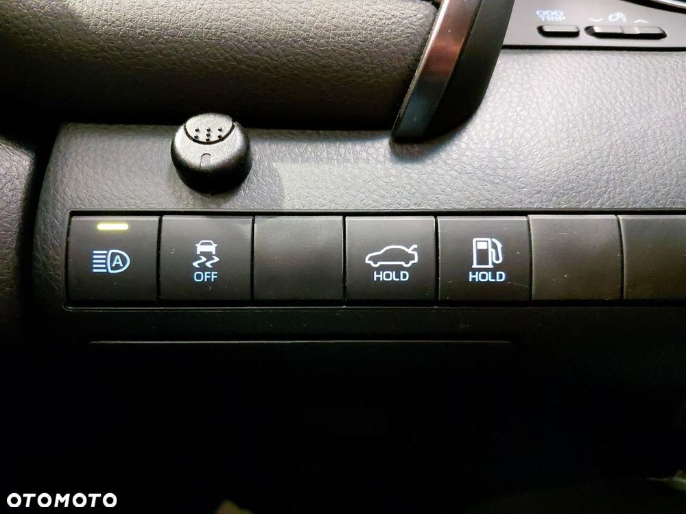 Toyota Camry 2.5 Hybrid Comfort CVT - 33