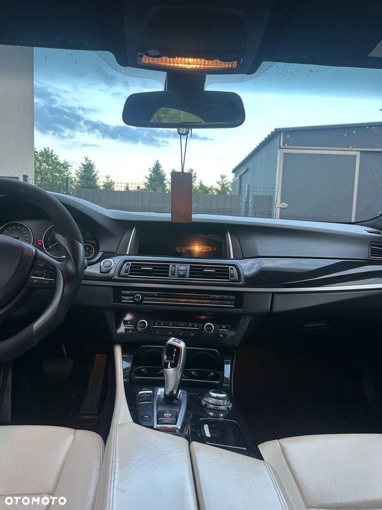 BMW Seria 5 520d - 10