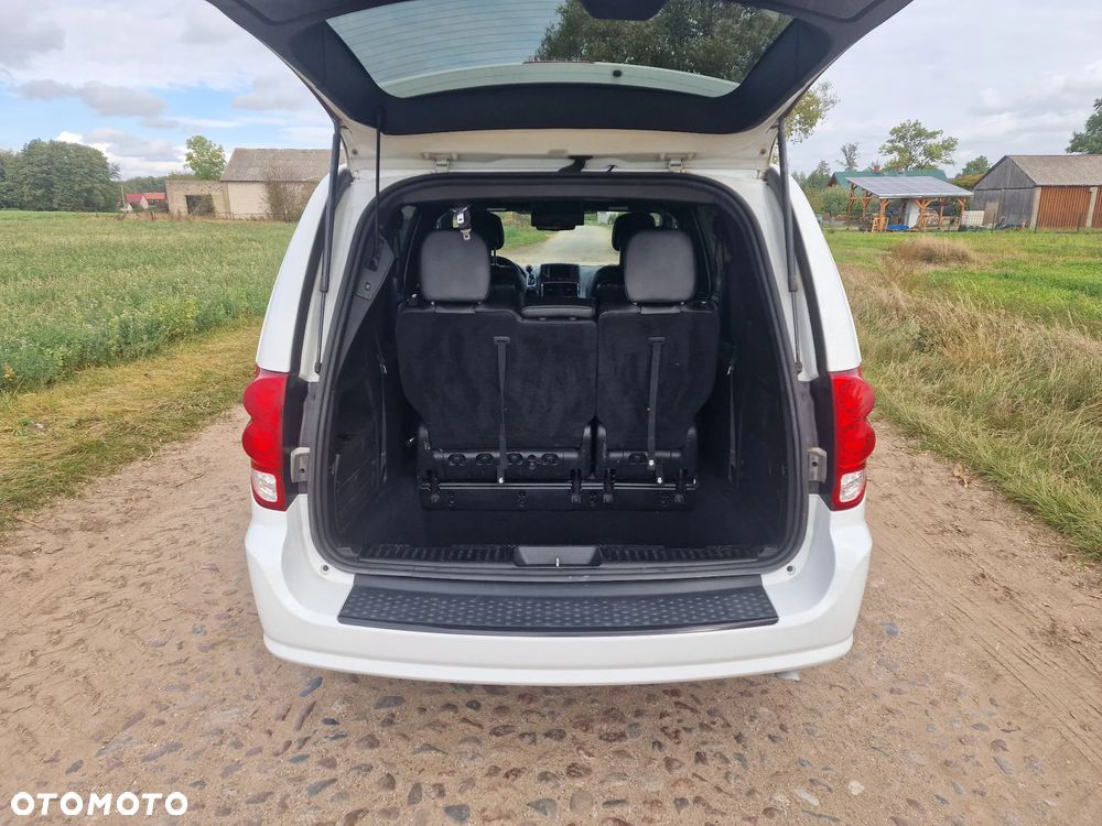 Dodge Grand Caravan 3.6 R/T - 9
