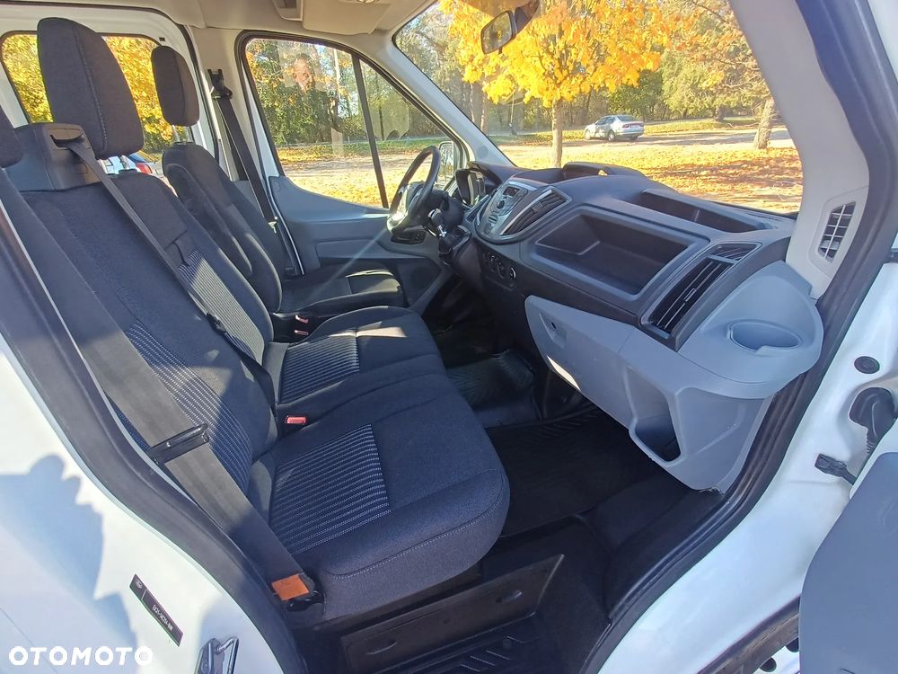 Ford Transit - 24