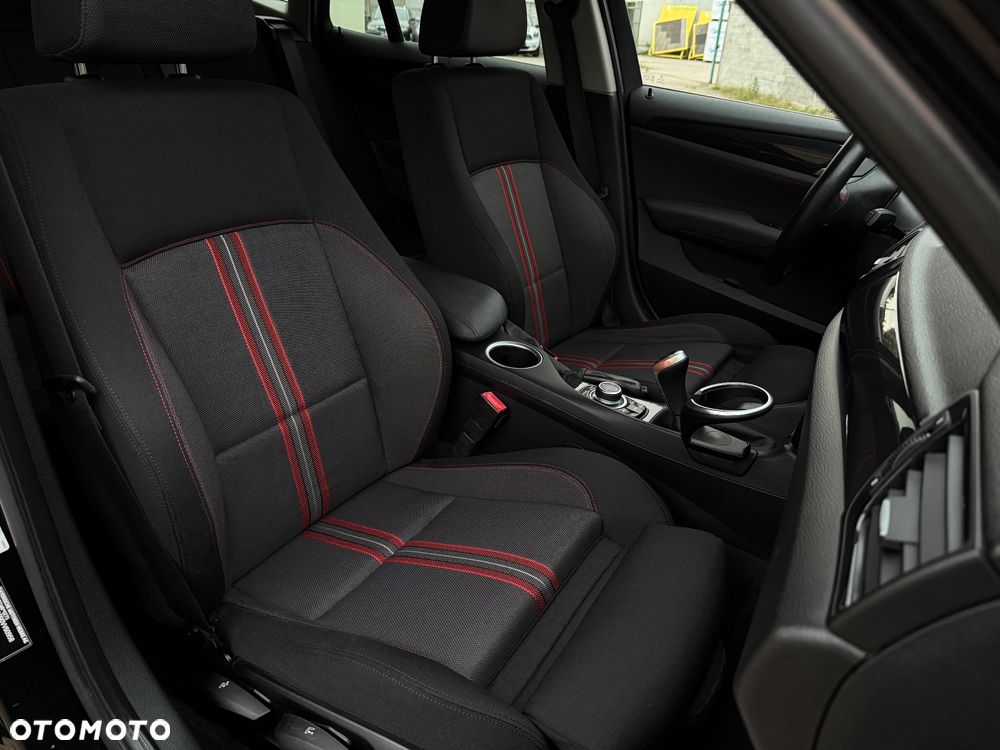 BMW X1 xDrive20d Sport Line - 8