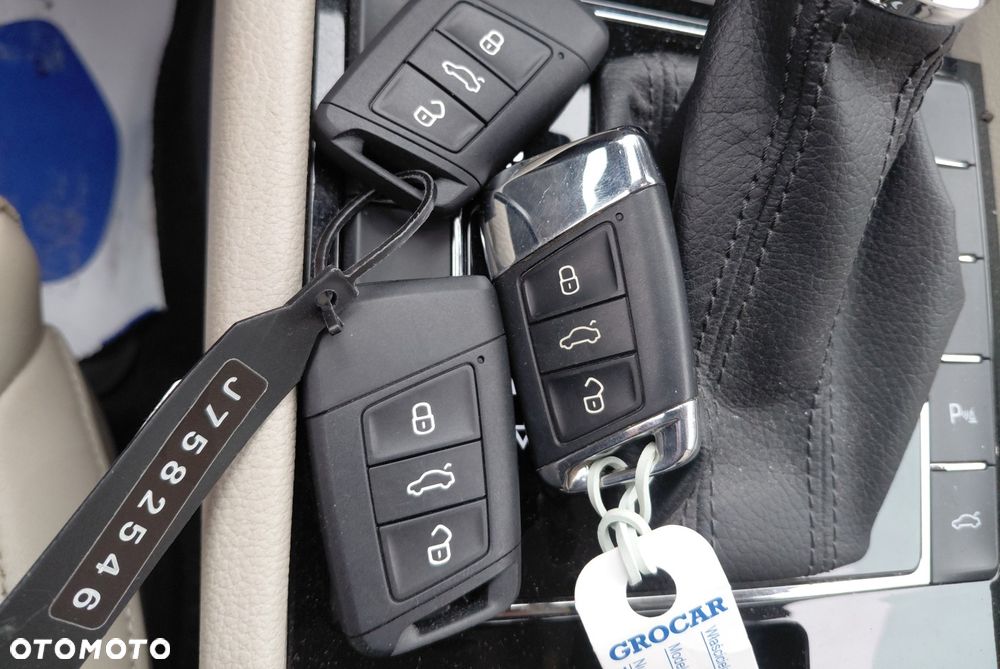 Skoda Superb 1.8 TSI L&K DSG - 16