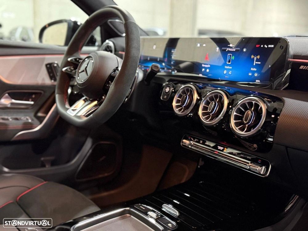 Mercedes-Benz A 45 AMG S 4Matic+ - 19