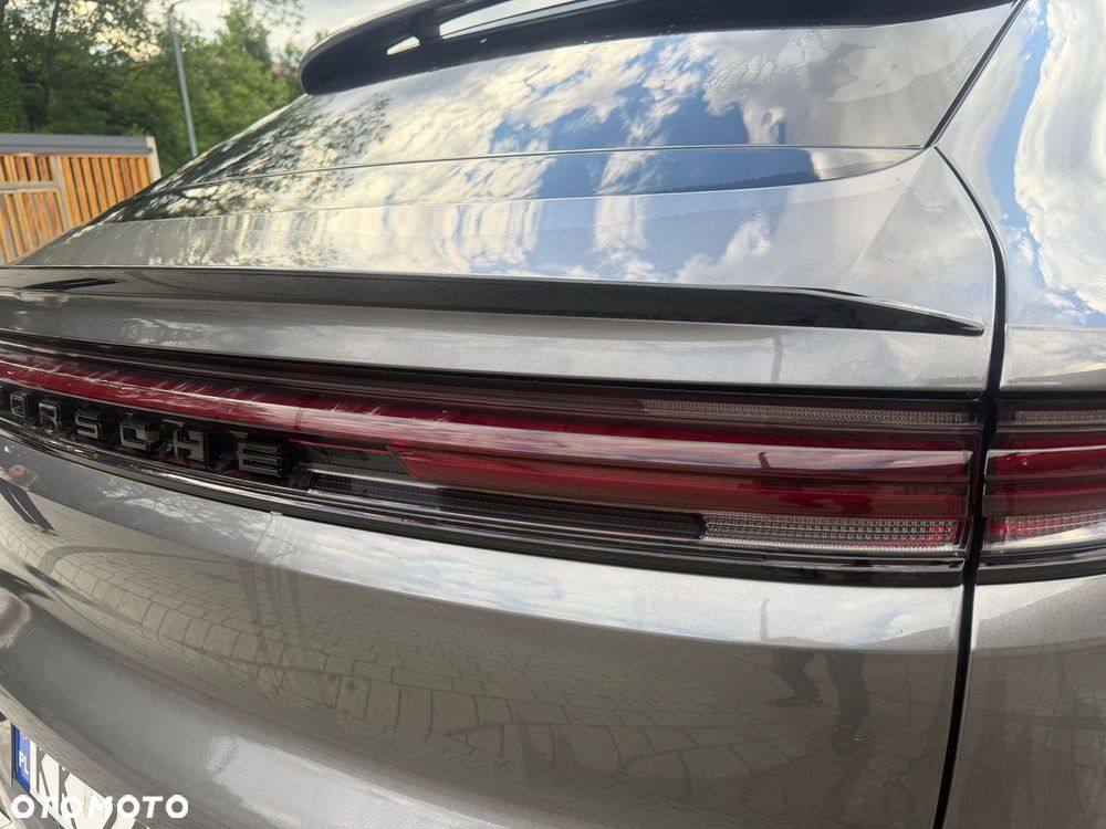 Porsche Cayenne S E-Hybrid PHEV Black Edition - 16