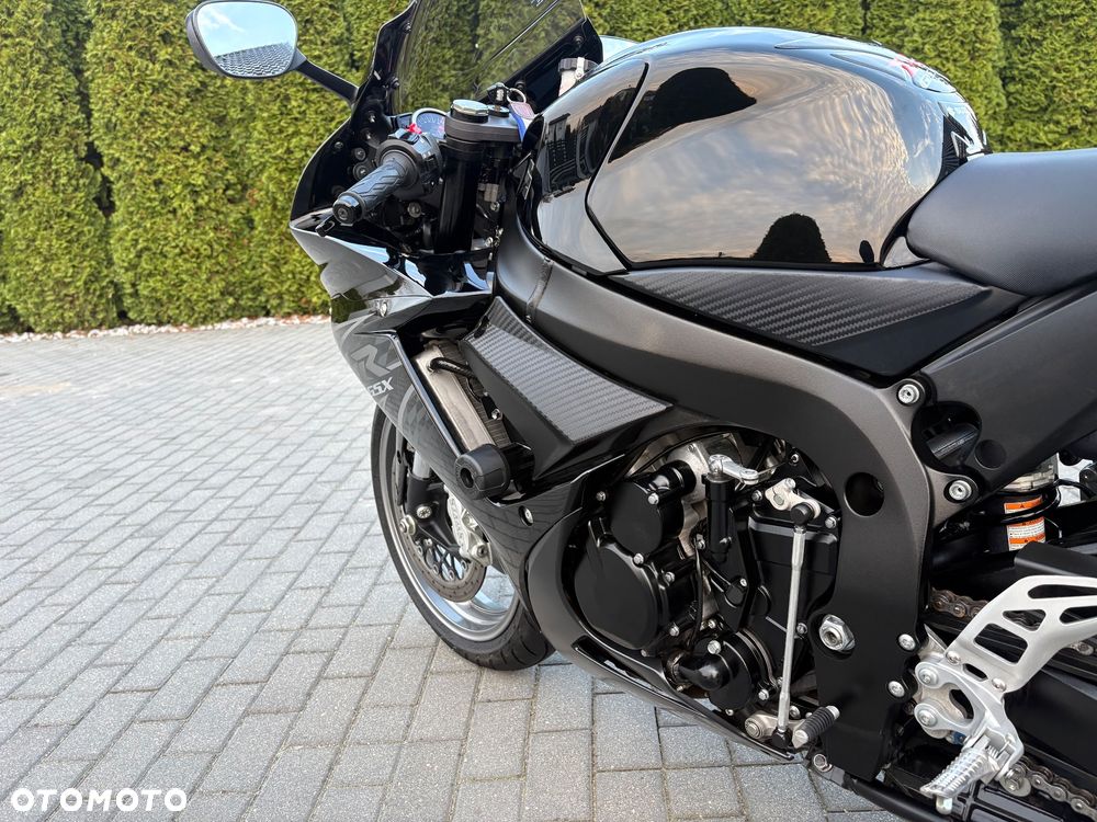 Suzuki GSX-R - 11