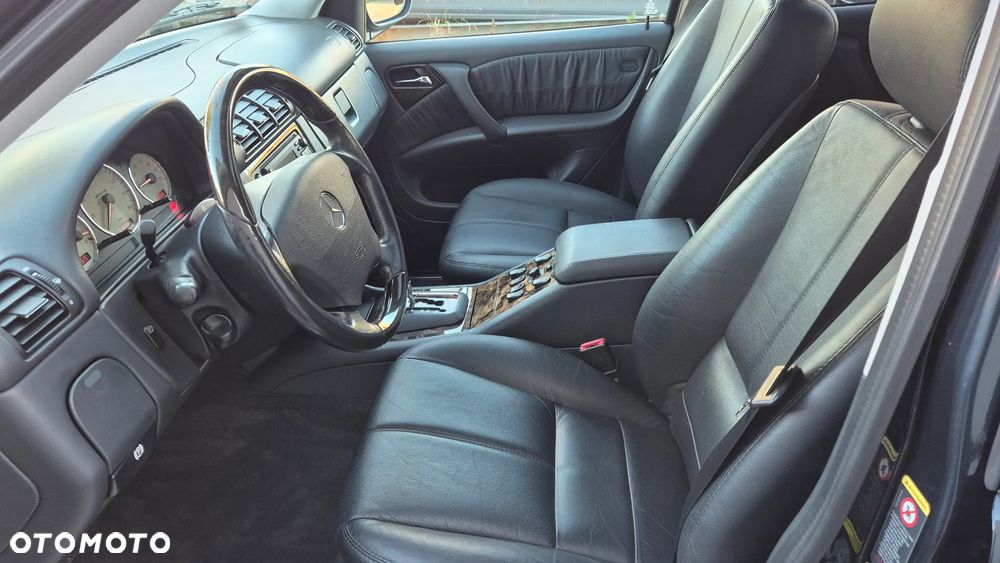 Mercedes-Benz ML - 28