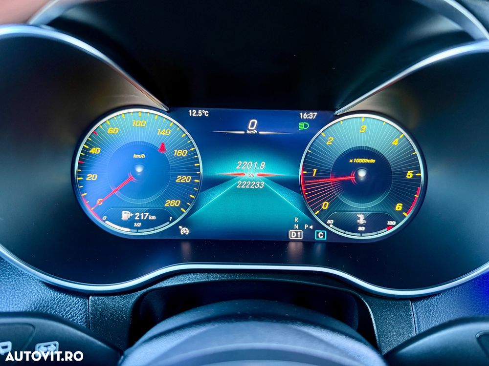 Mercedes-Benz GLC - 24