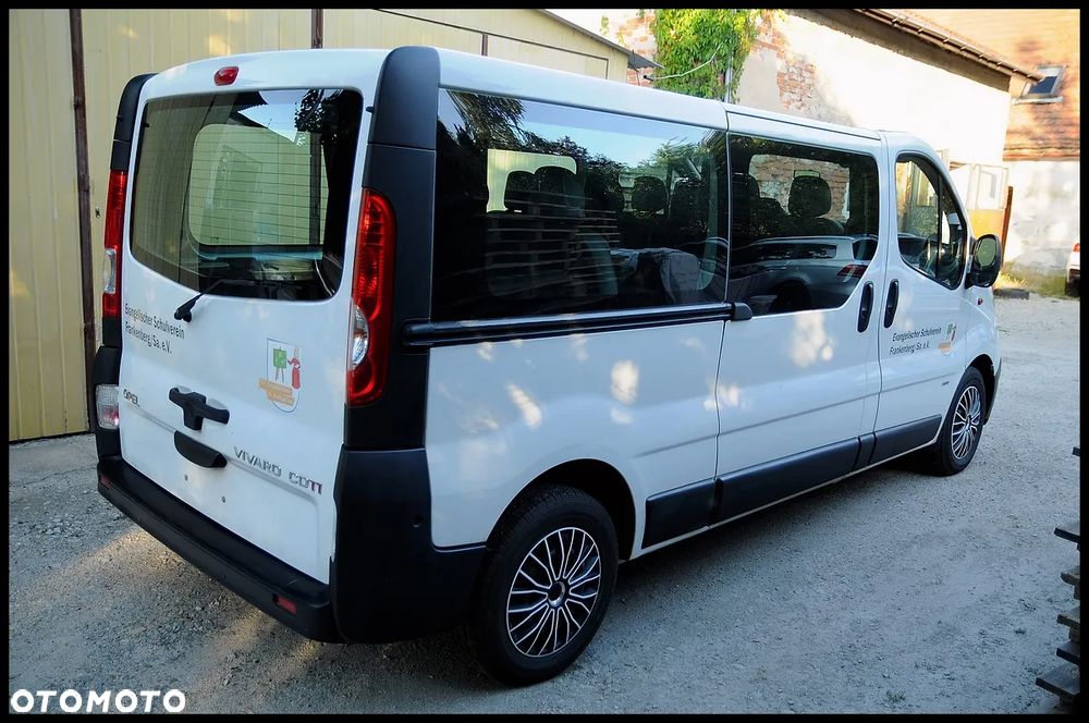 Opel Vivaro - 9
