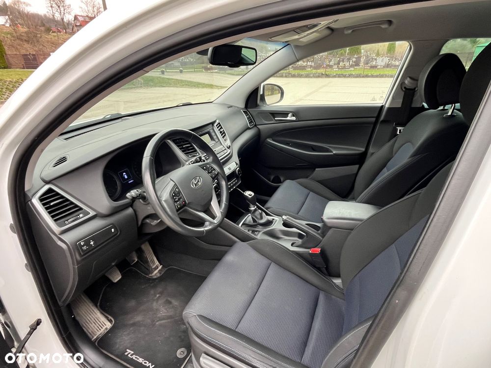Hyundai Tucson 1.7 CRDI BlueDrive Comfort 2WD - 9
