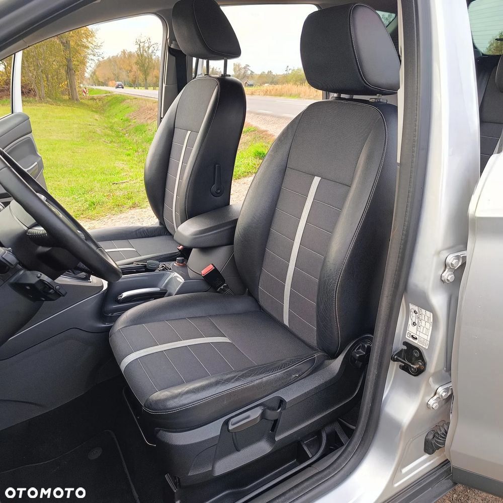 Ford Kuga 2.0 TDCi Individual - 24