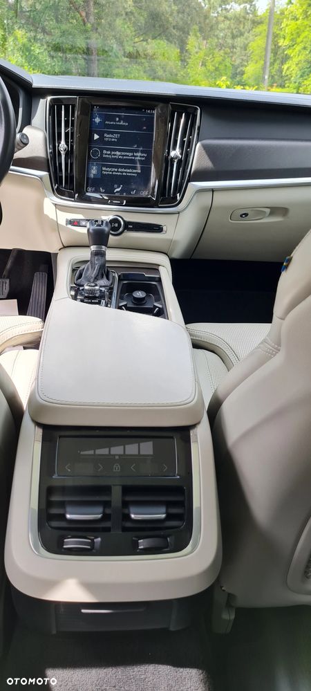 Volvo V90 Cross Country T5 AWD Pro - 11