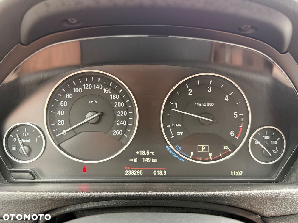 BMW Seria 3 320d Efficient Dynamic Edition Blue Performan Luxury Line - 34