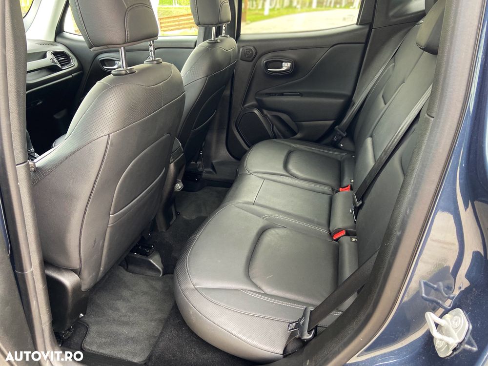 Jeep Renegade - 11