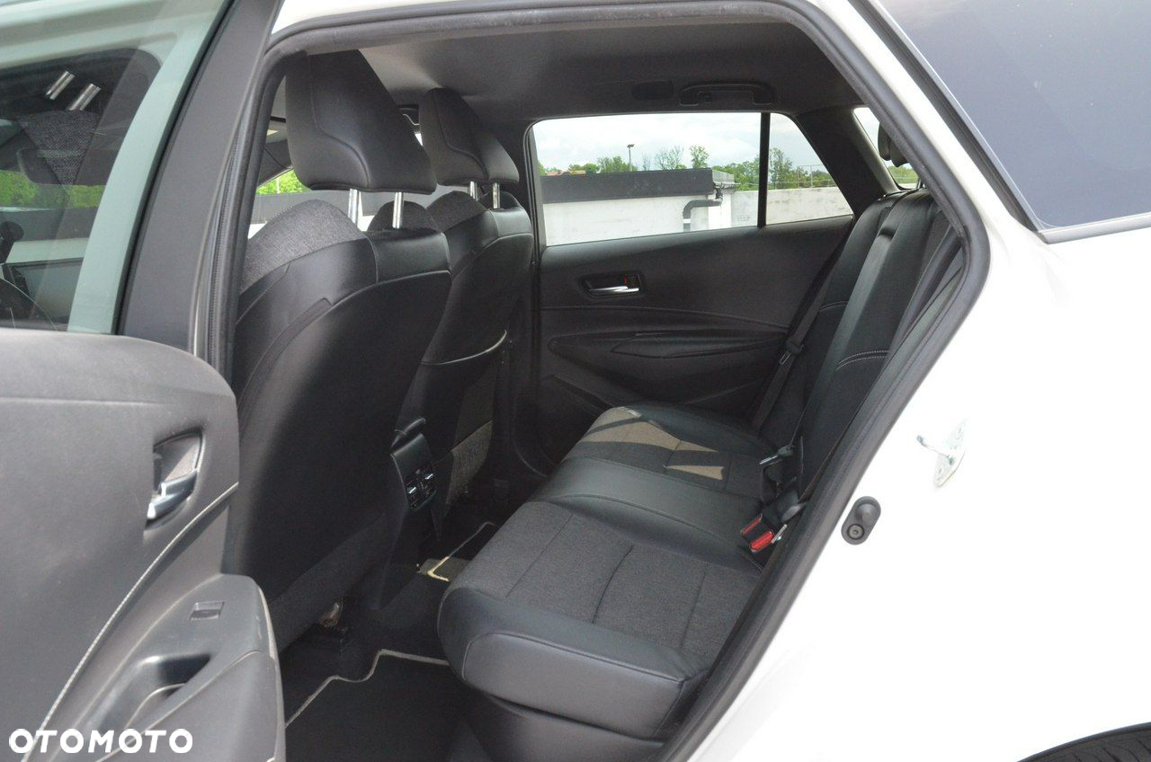 Toyota Corolla - 35