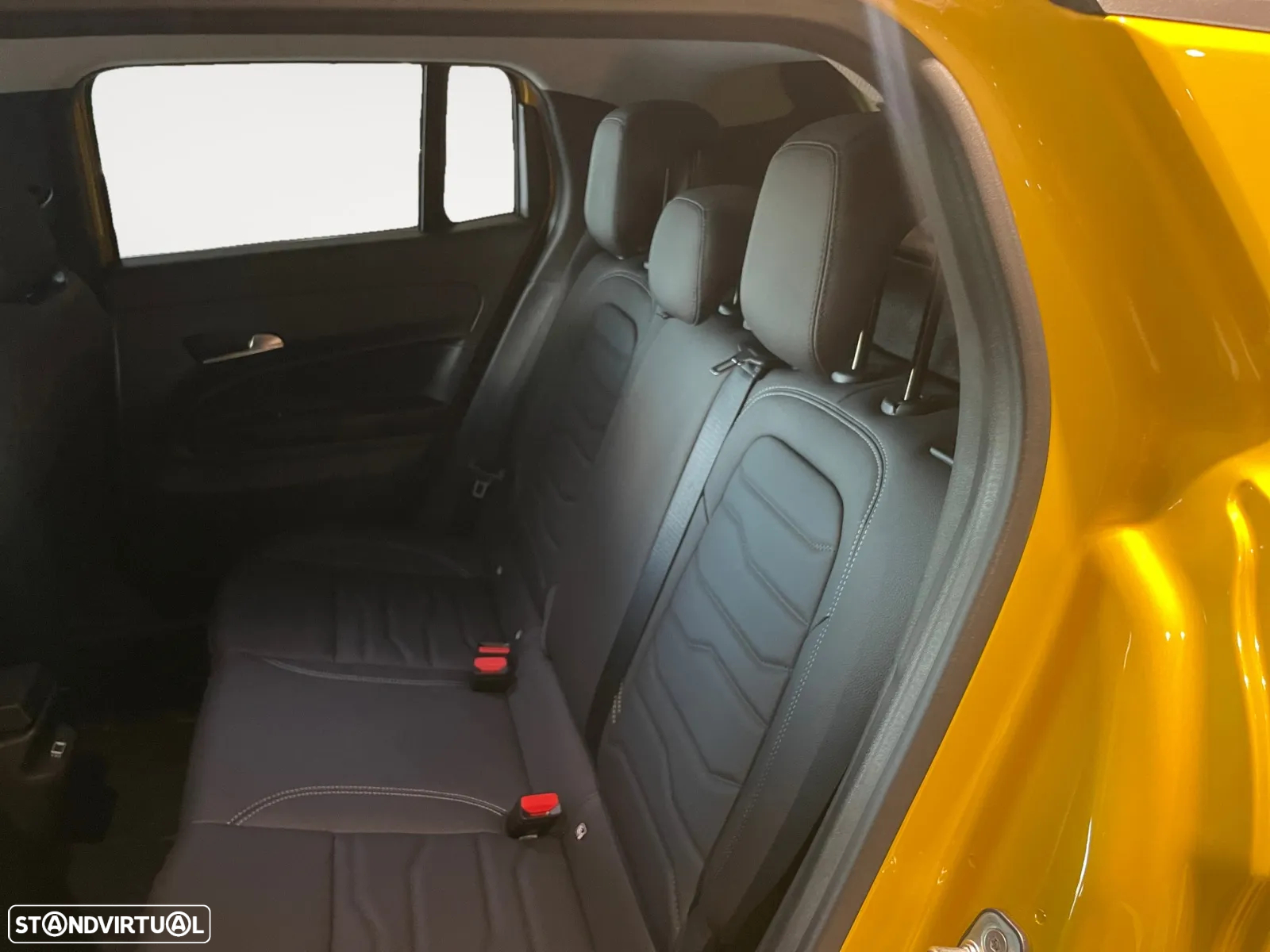 Jeep Avenger 1.2 GSE T3 Summit - 14