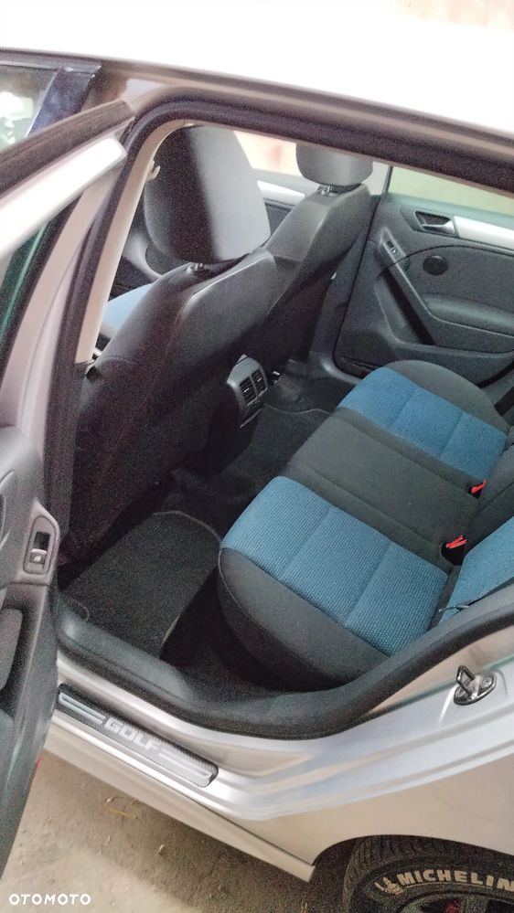 Volkswagen Golf 1.6 TDI BlueMot Comfortline - 9