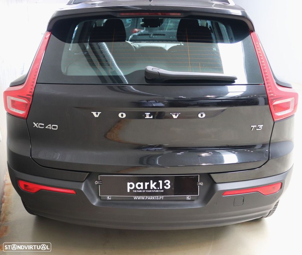 Volvo XC 40 1.5 T3 Momentum Tech Edition - 7