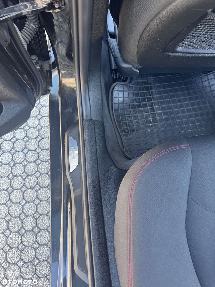 BMW Seria 3 320i xDrive - 13