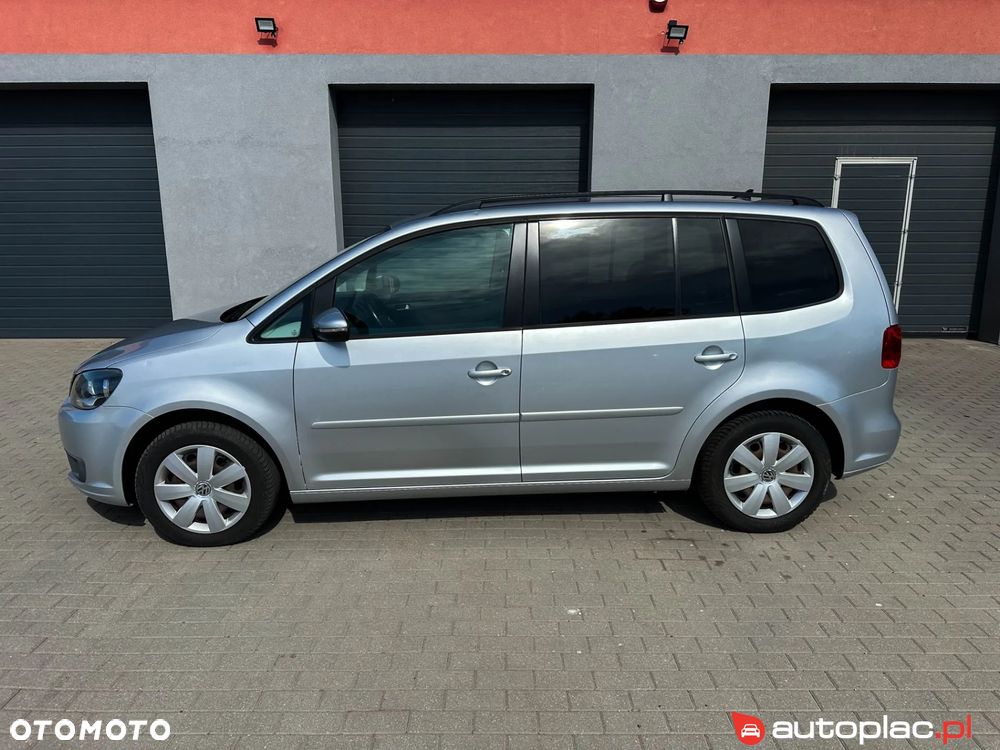 Volkswagen Touran - 19