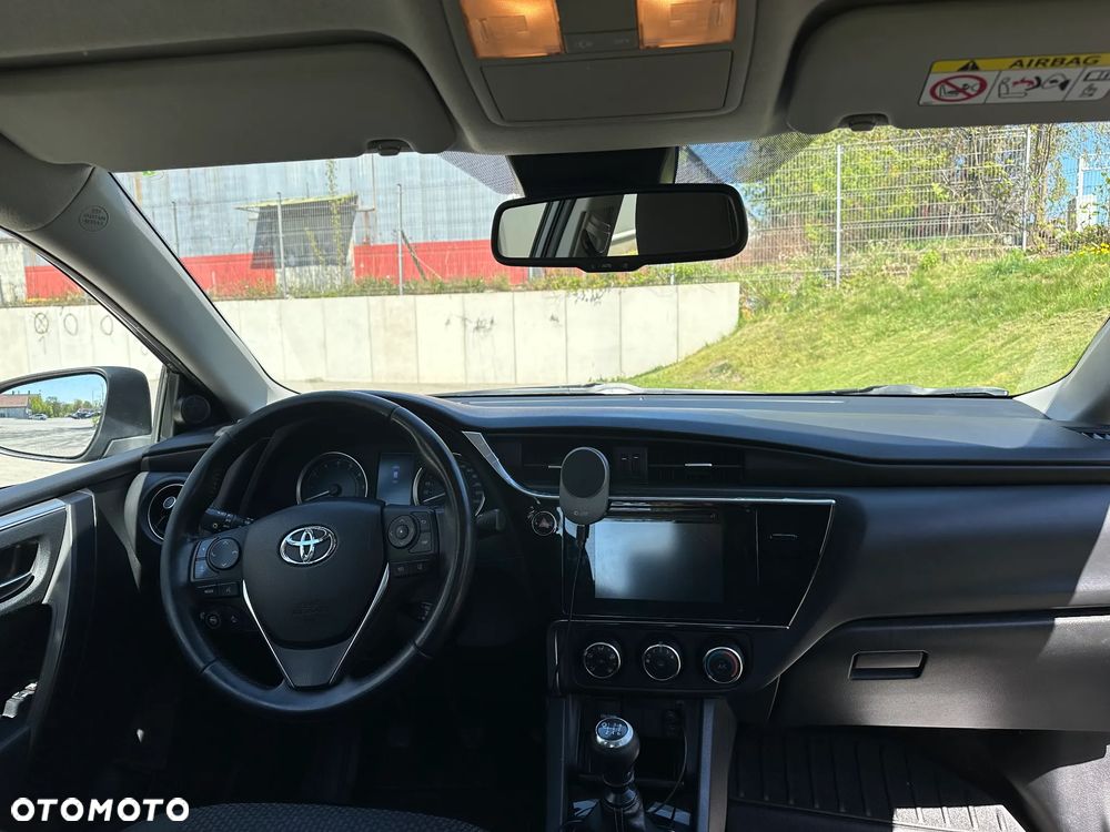 Toyota Corolla 1.6 Active - 3