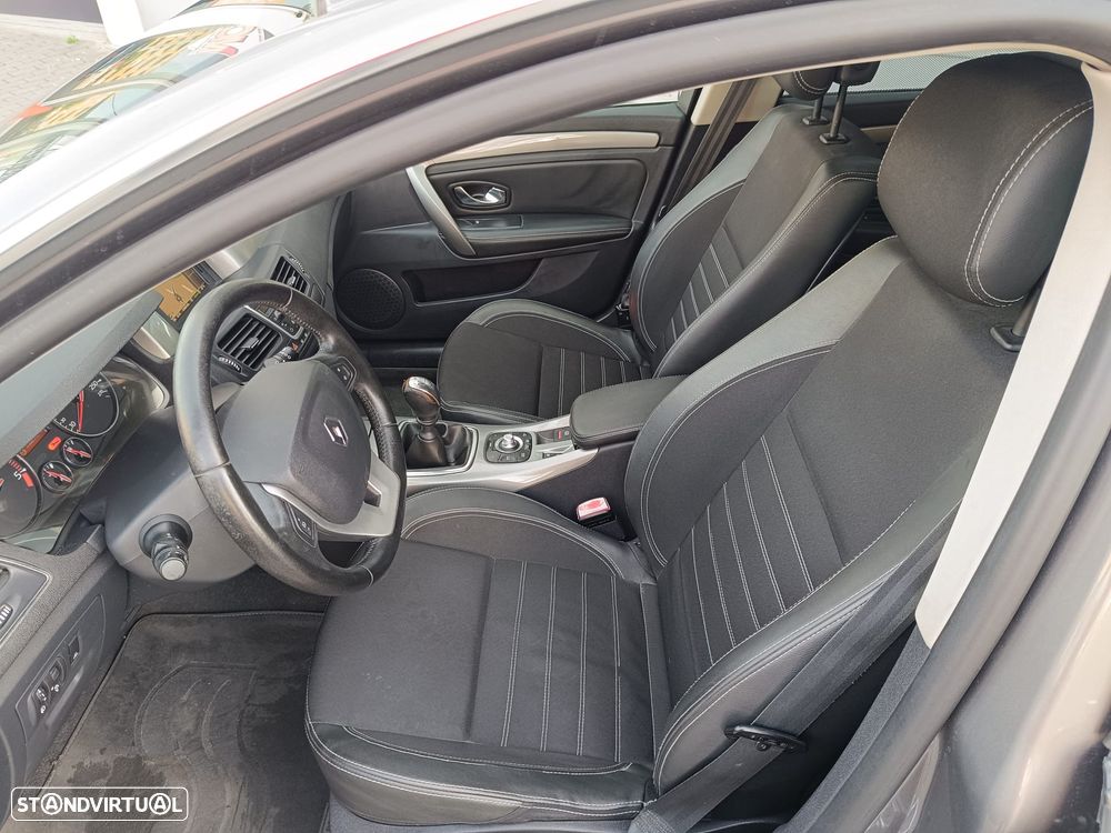 Renault Laguna Break dCi 110 FAP Dynamique - 9