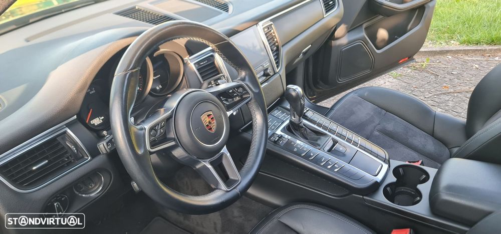 Porsche Macan - 28