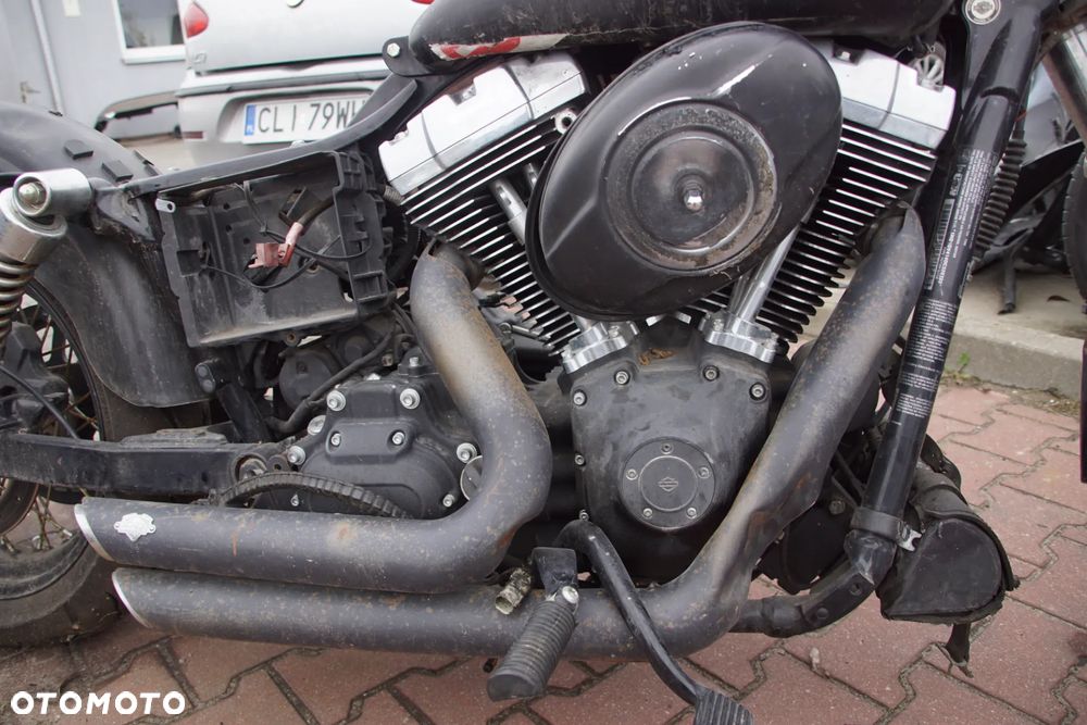 Motocykl na części 692106889 Harley-Davidson Harley Davidson Dyna softail FXDC 2013 Super Glide Custom  zarejestrowany w Polsce półka rama silnik skrzynia licznik amortyzator felga wydech błotnik - 20