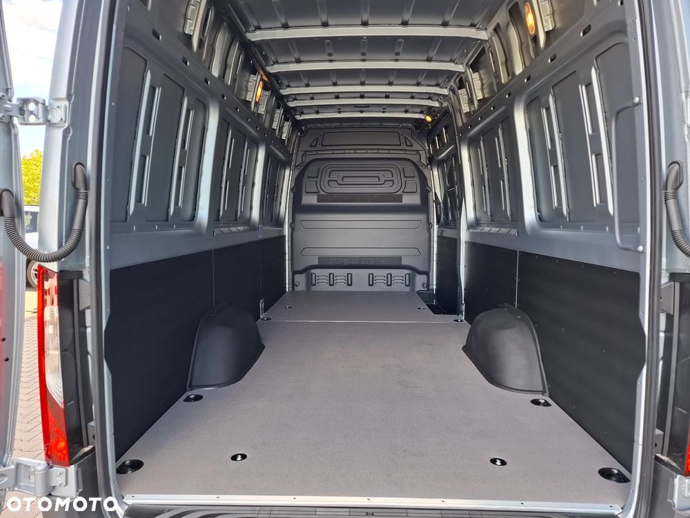 Mercedes-Benz Sprinter 317 CDI Furgon PRO długi 4325 mm L3H2 - 16
