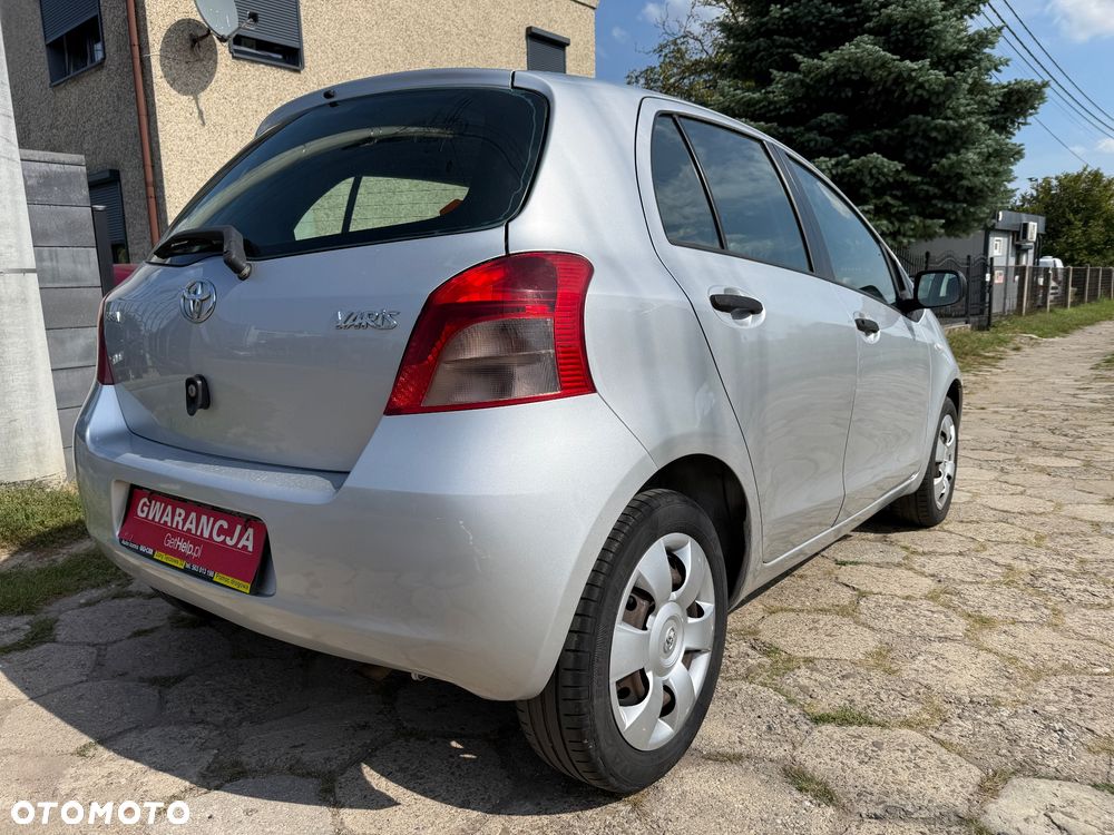 Toyota Yaris - 9