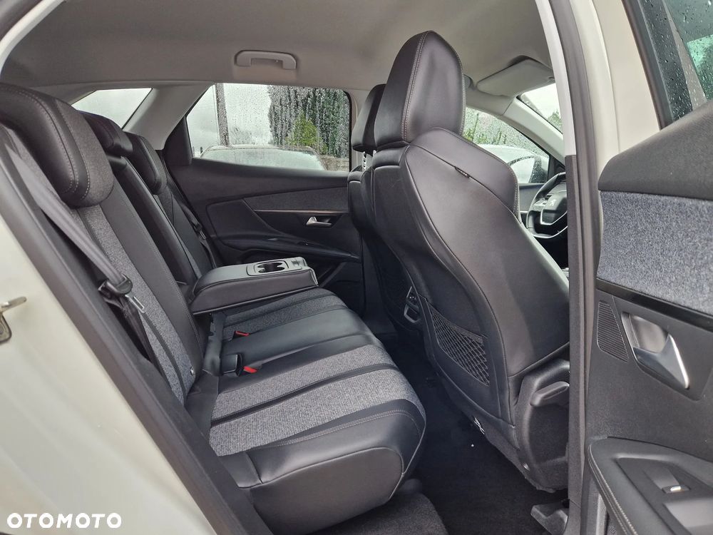 Peugeot 3008 1.2 PureTech GPF Allure S&S EAT8 - 16