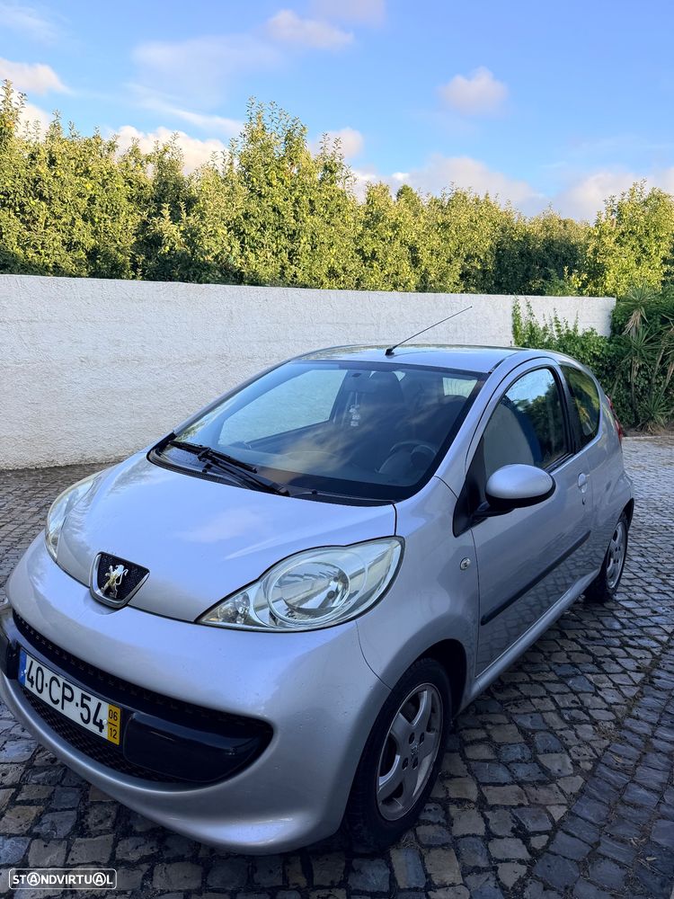 Peugeot 107 1.0 Urban - 2