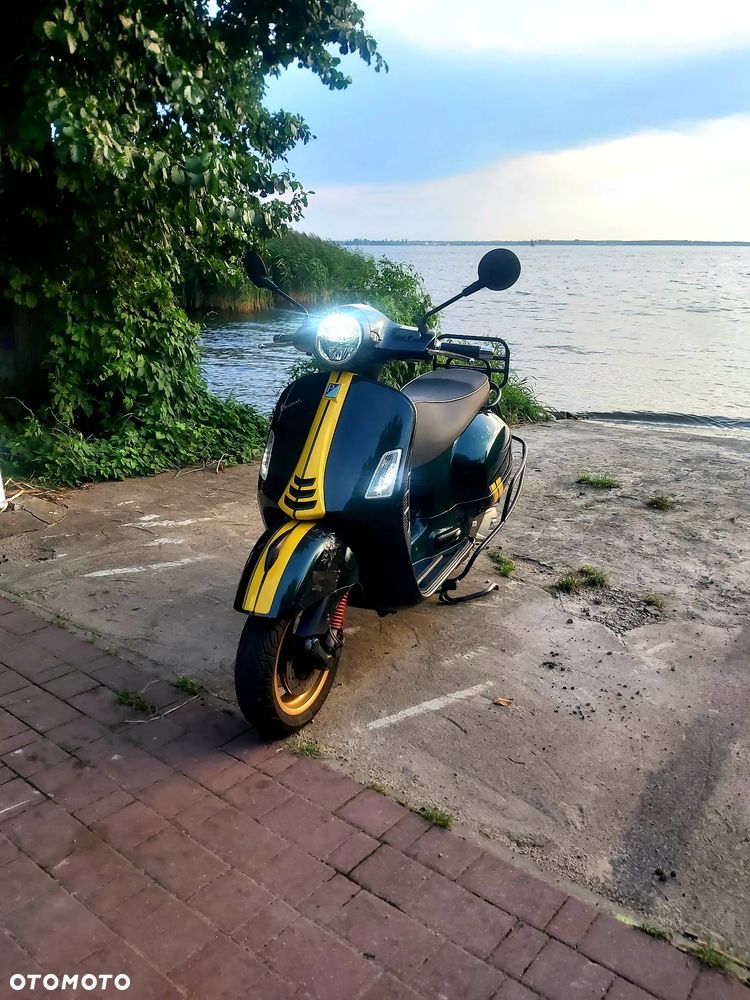 Piaggio Vespa - 1