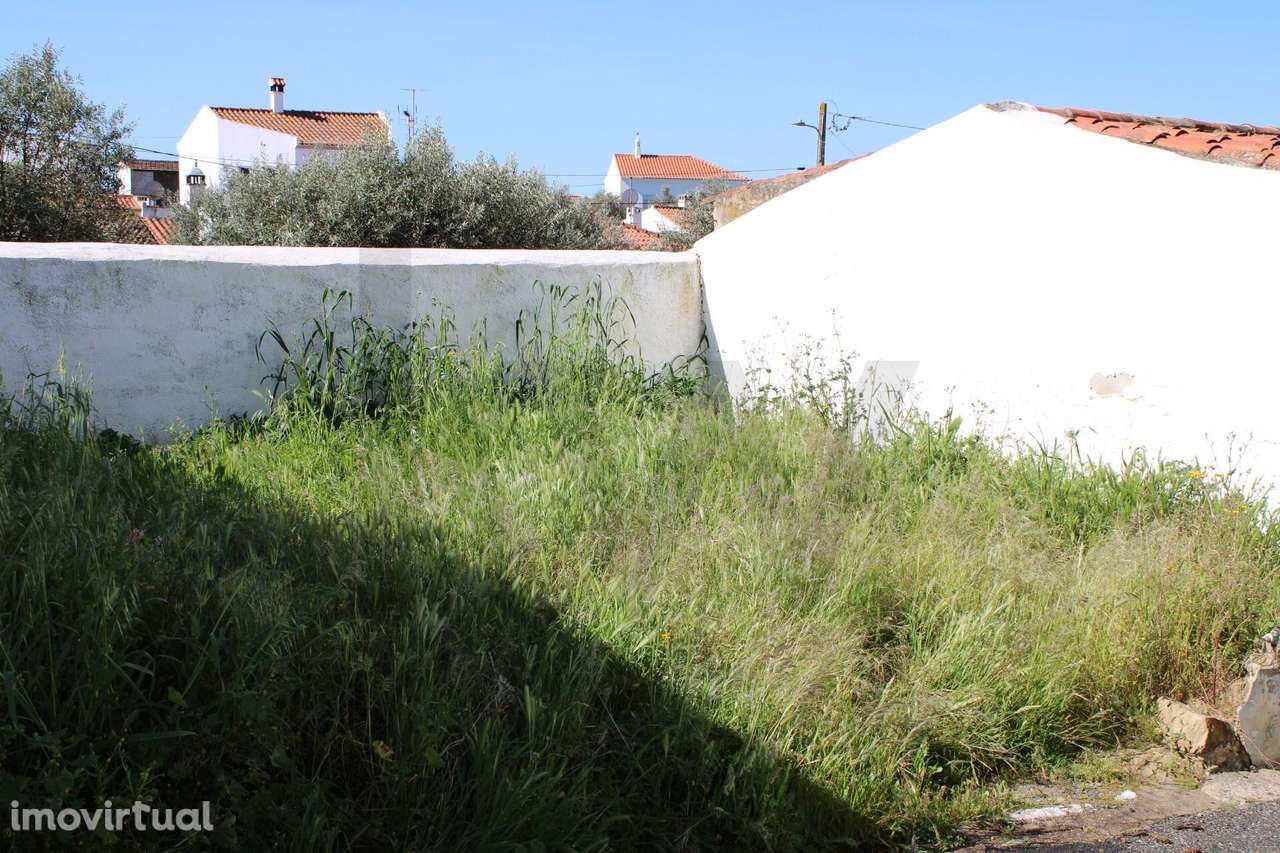 Para venda terreno urbano com 91m2 em Aldeia dos Fernandes- Almodôvar - Grande imagem: 2/7