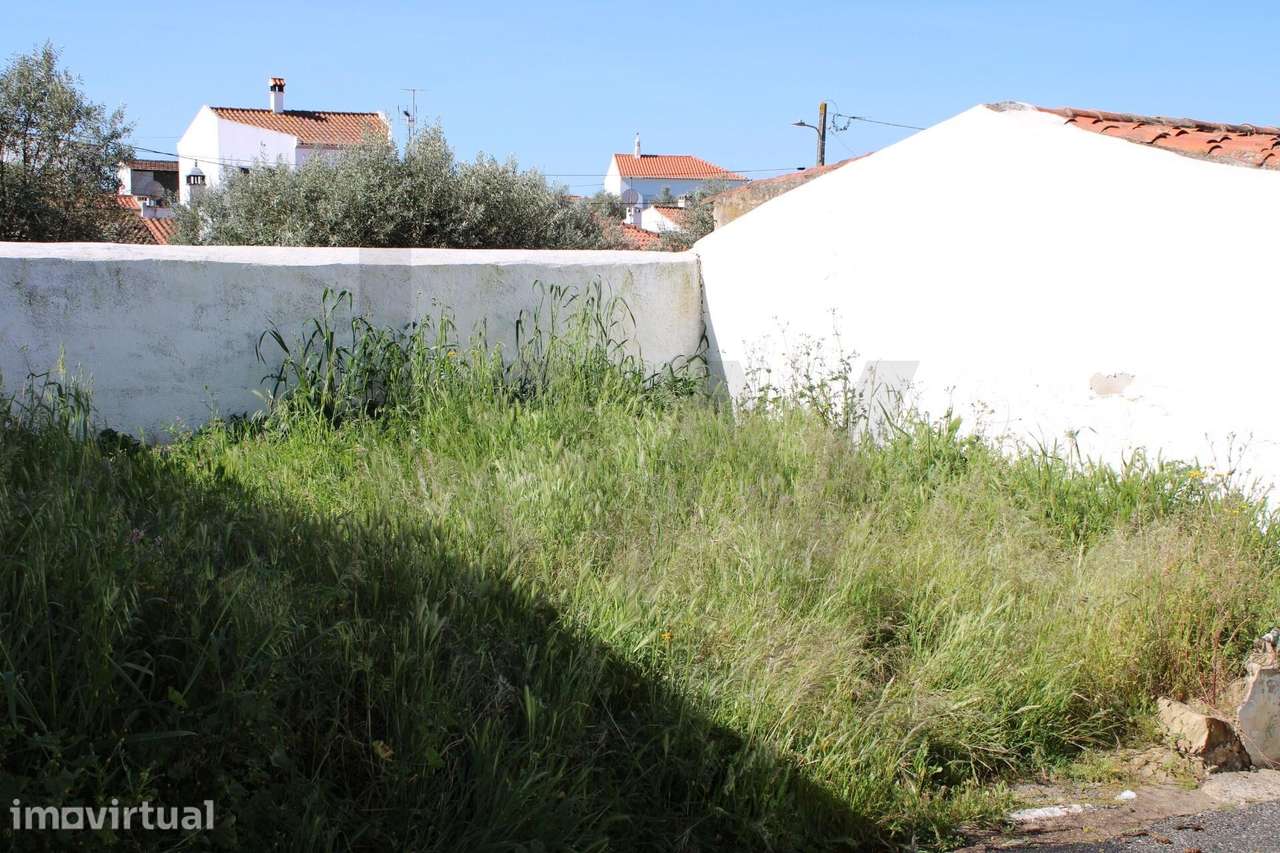 Para venda terreno urbano com 91m2 em Aldeia dos Fernandes- Almodôvar - Grande imagem: 2/7