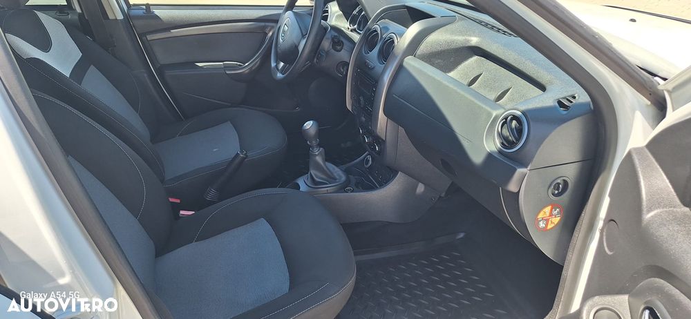 Dacia Duster 1.5 dCi 4x4 Laureate - 11