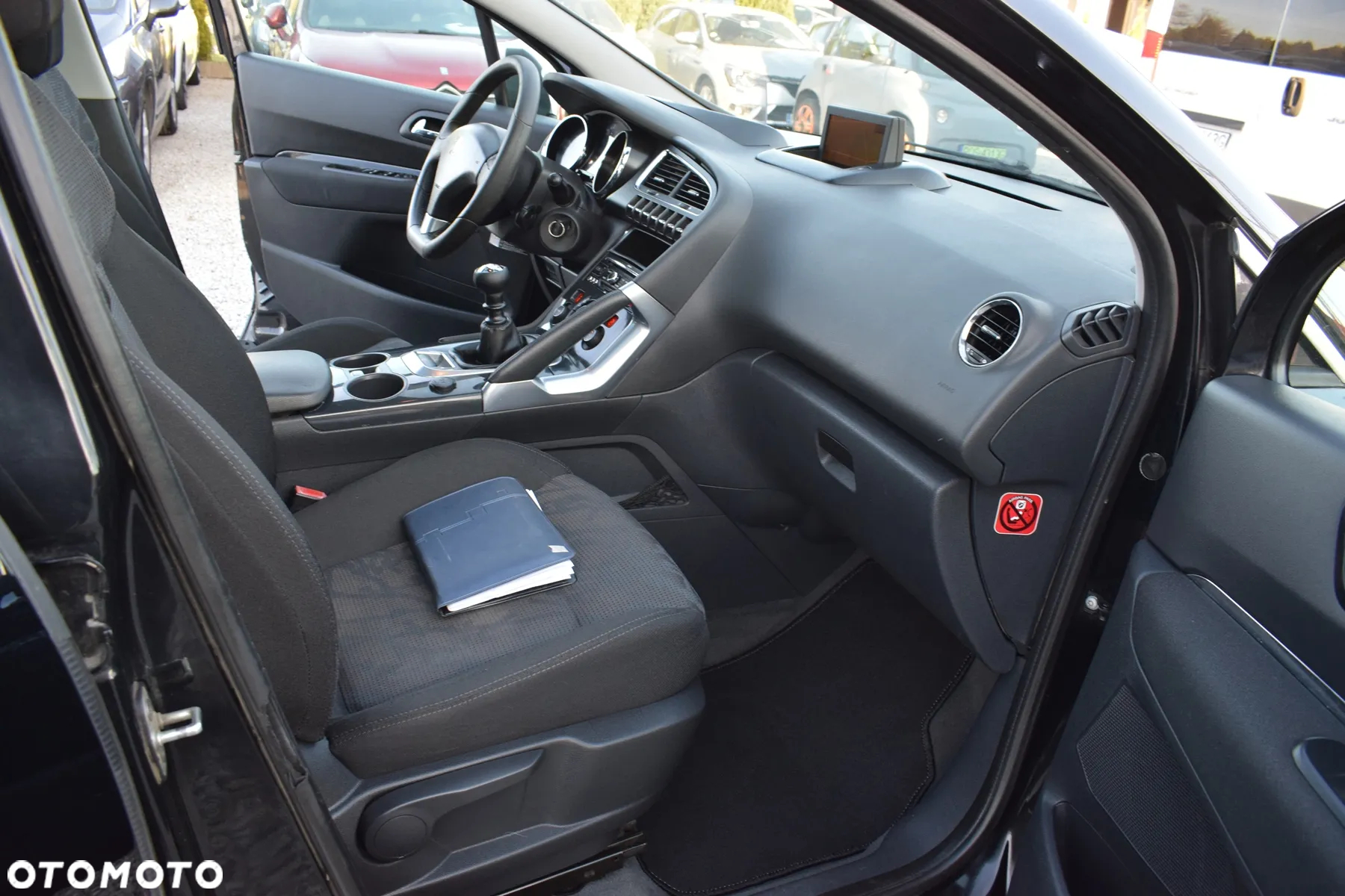 Peugeot 3008 HDi FAP 110 Premium - 10