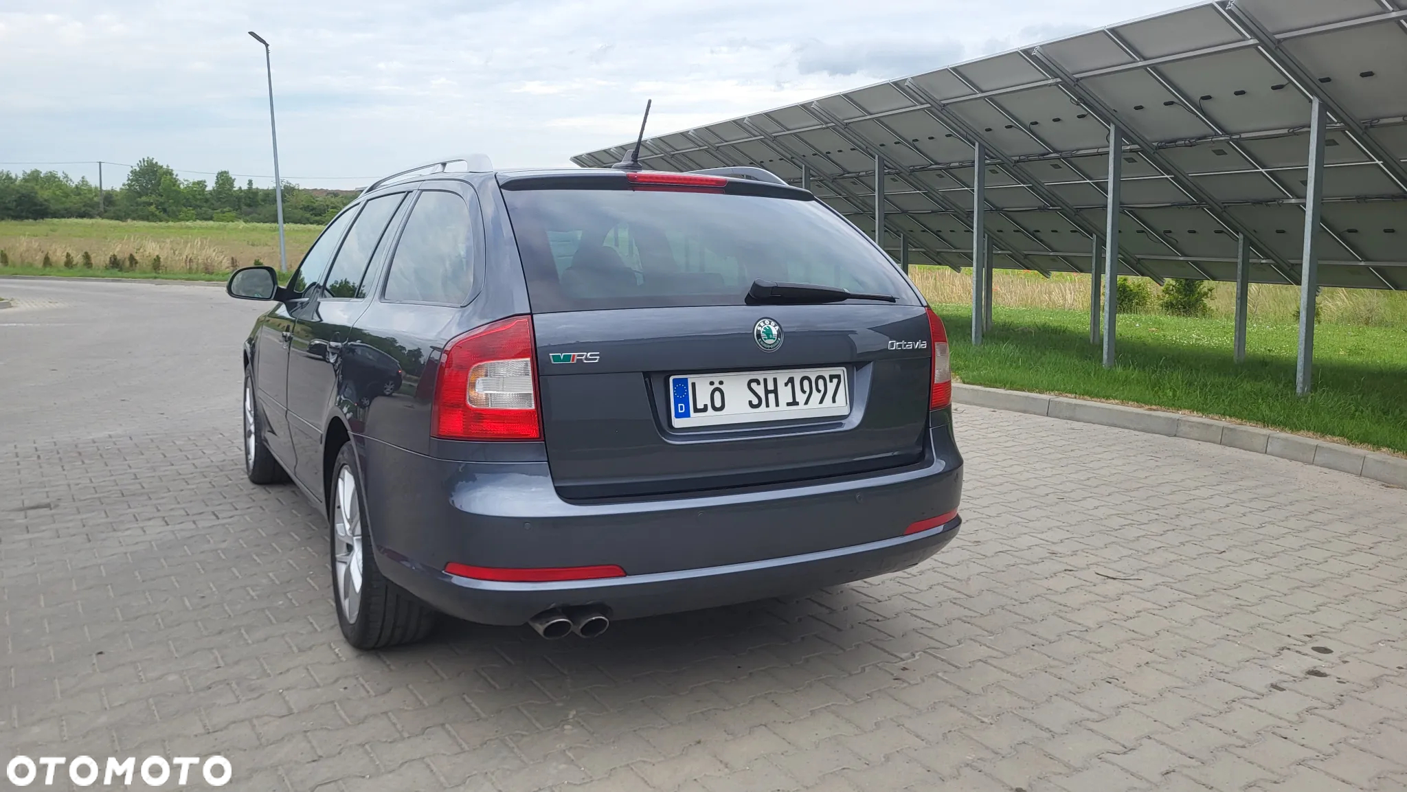 Skoda Octavia Combi 2.0 TDI CR DPF RS - 8