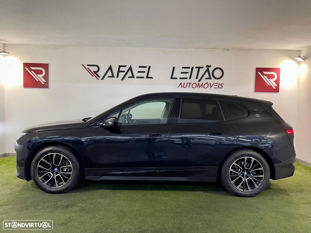 BMW iX xDrive 40 - 9